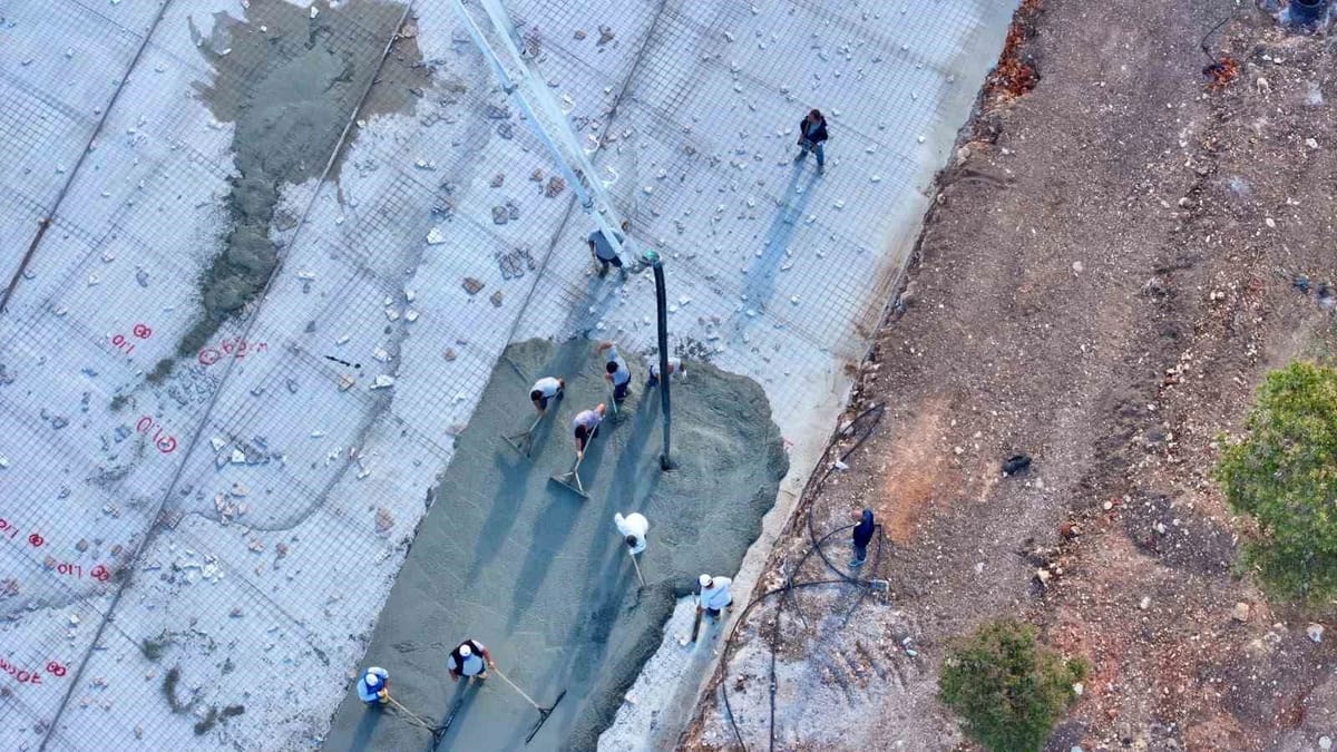 Didim Belediyesi Efeler’deki Kaykay Parkı’nda beton dökümünü yaptı