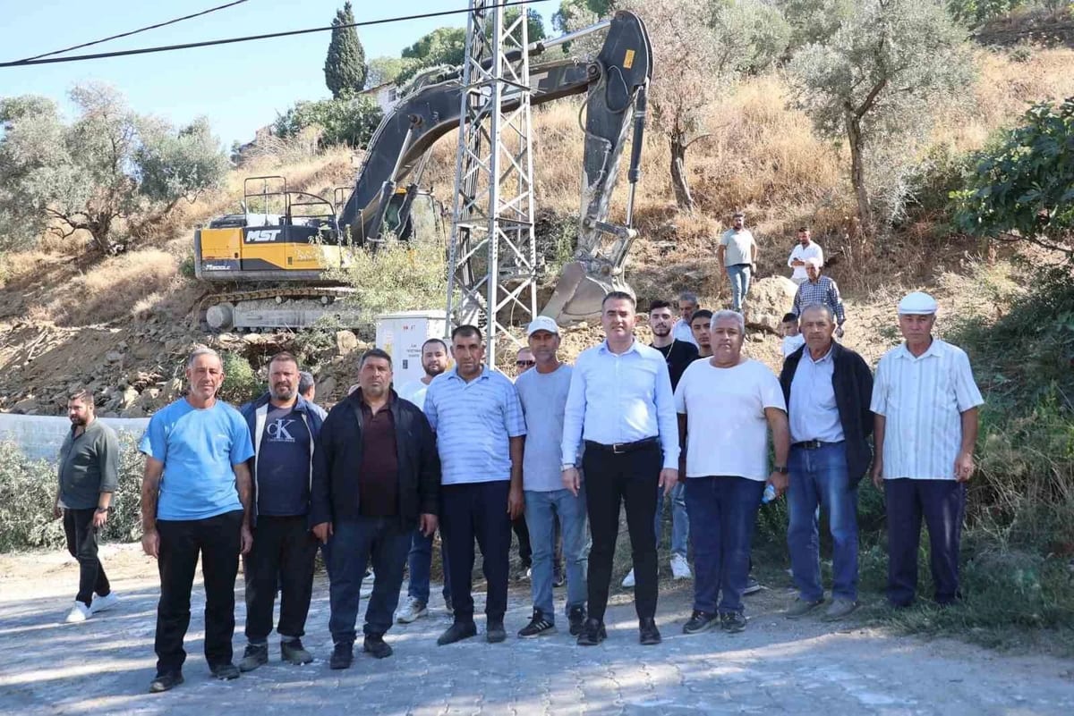 Düğün salonu çalışmaları davul zurnayla başladı
