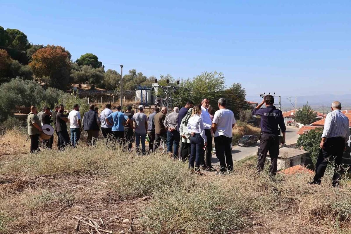 Düğün salonu çalışmaları davul zurnayla başladı