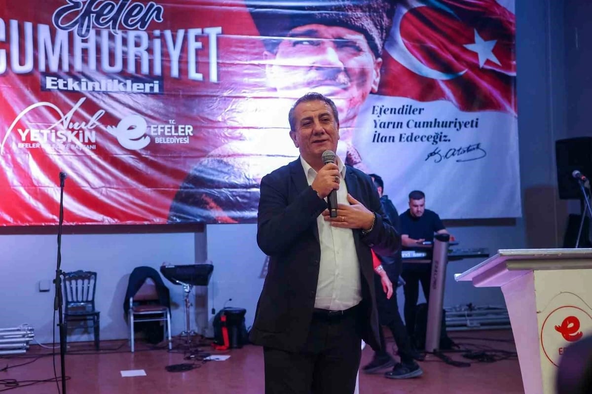 Efeler Belediyesi Cumhuriyet’in 103’üncü yılını etkinliklerle kutladı