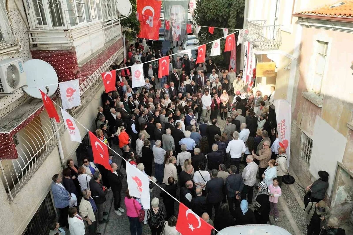 Efeler’de Atatürk Kültür Evi açıldı: Tarihi yapı kente kazandırıldı