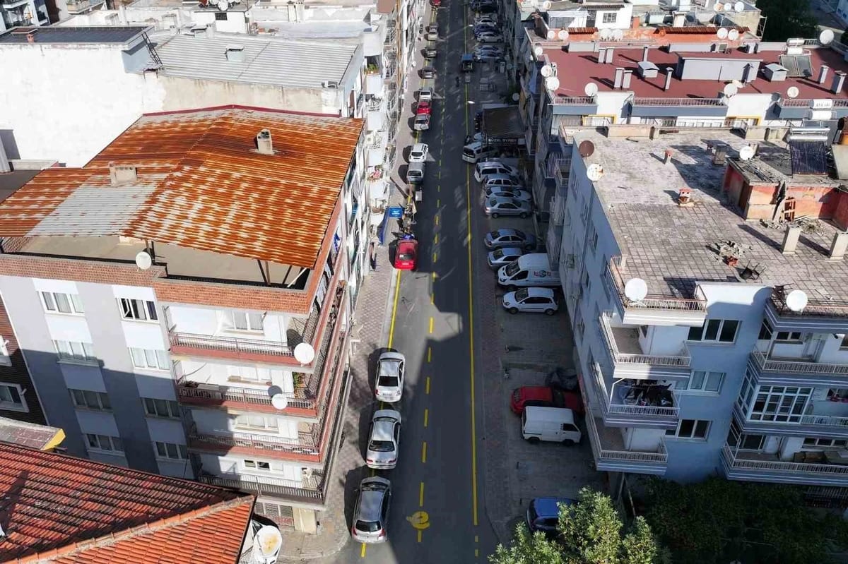 Efeler’de yollar asfaltlandı; Güzelhisar ve Orta’da 15 bin 460 metrekare