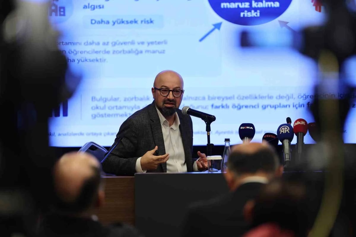 Eğitim-Bir-Sen Genel Sekreteri Yavuz: "Öğretmenlerimizin yüzde 90,7’si, mesleğe başladıkları dönemle kıyaslandığında öğretmen otoritesinin zayıfladığını düşünüy
