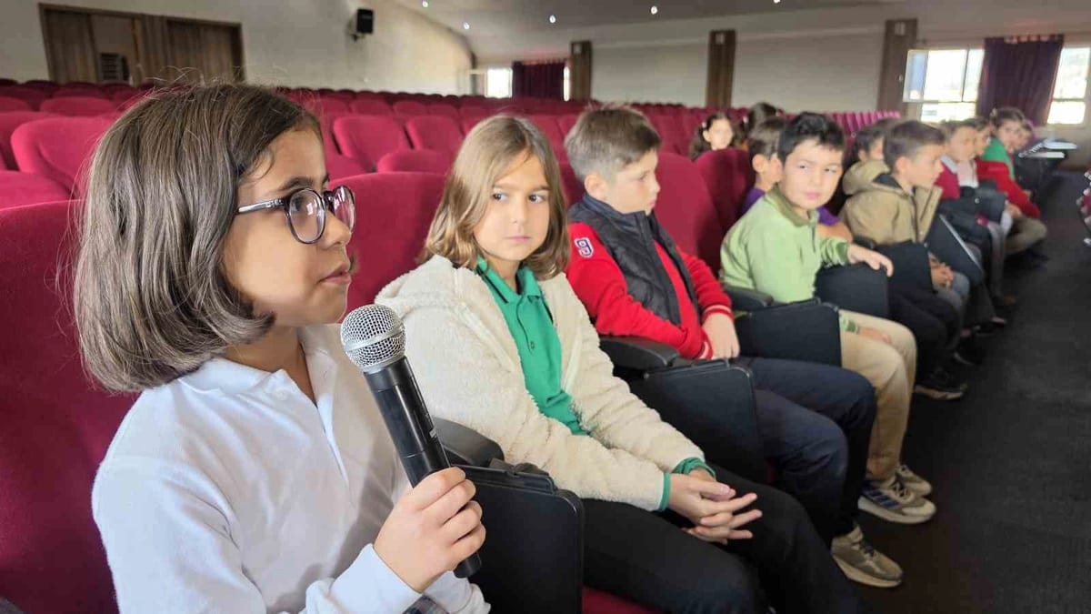 Erdinç Güner, Nazilli’de ilkokul öğrencilerinin dilek ve önerilerini dinledi