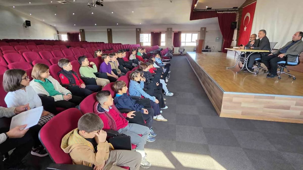 Erdinç Güner, Nazilli’de ilkokul öğrencilerinin dilek ve önerilerini dinledi