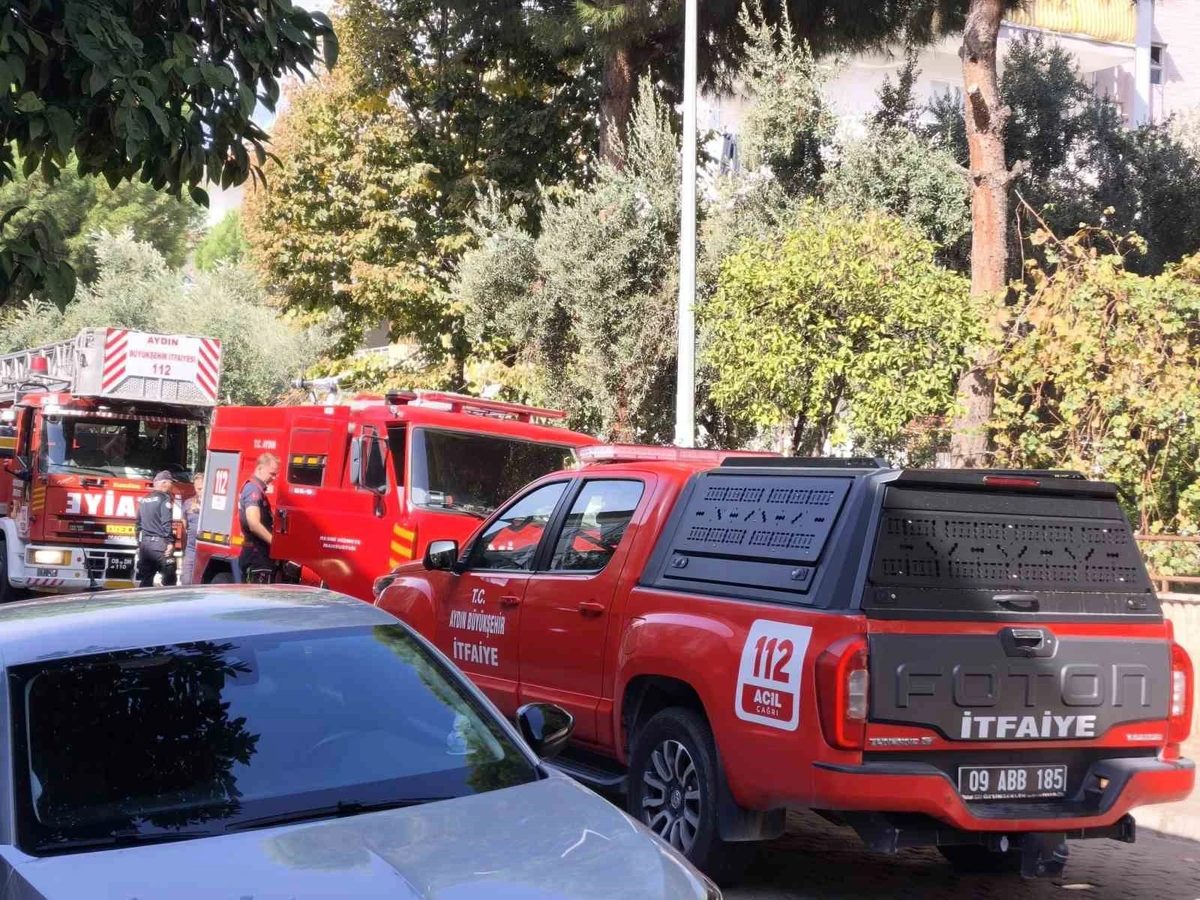 Ev sakinleri mutfaktaki yangını söndürdü, ufak maddi hasar oluştu