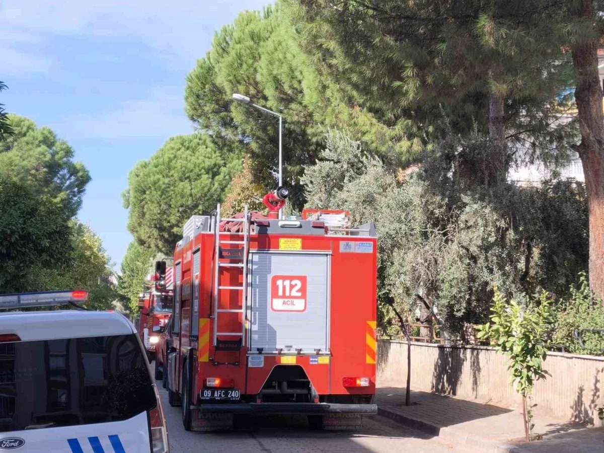 Ev sakinleri mutfaktaki yangını söndürdü, ufak maddi hasar oluştu