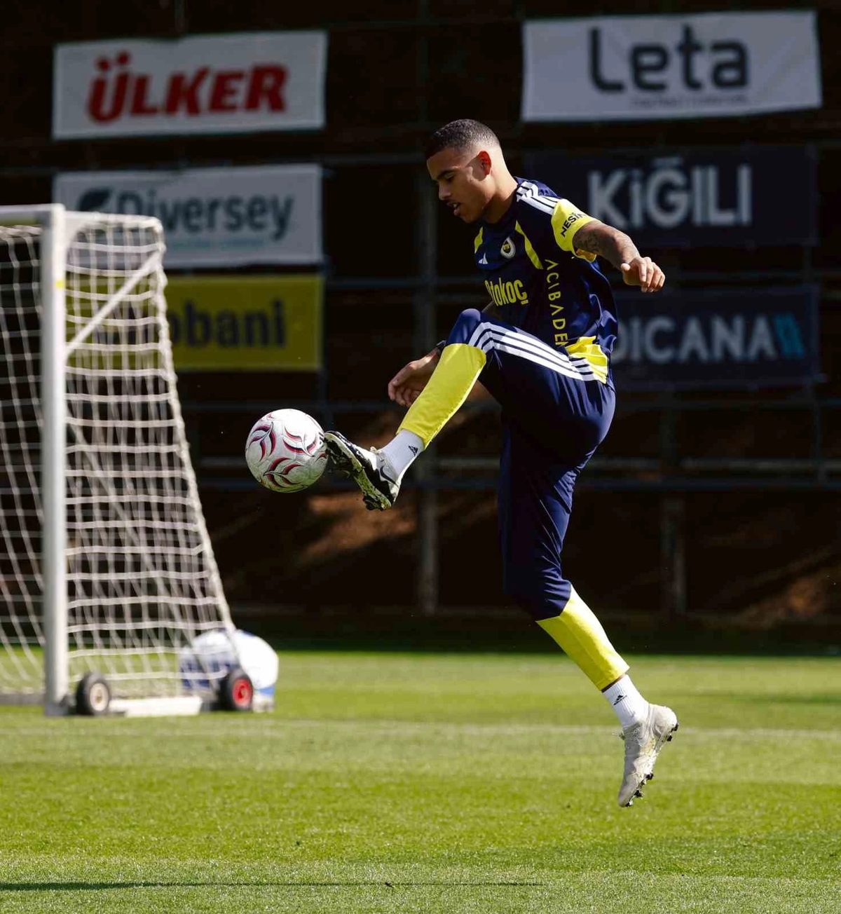 Fenerbahçe, Çaykur Rizespor maçının hazırlıklarını sürdürdü
