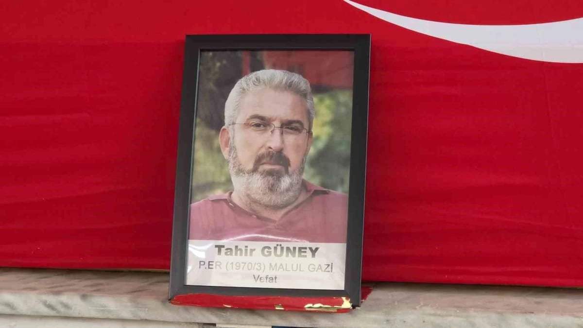 Gazi Güney son yolculuğuna uğurlandı