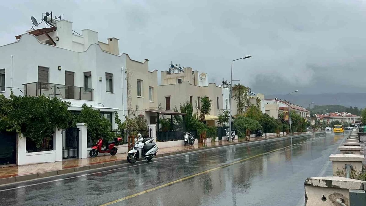 Güney Ege’de beklenen yağış başladı