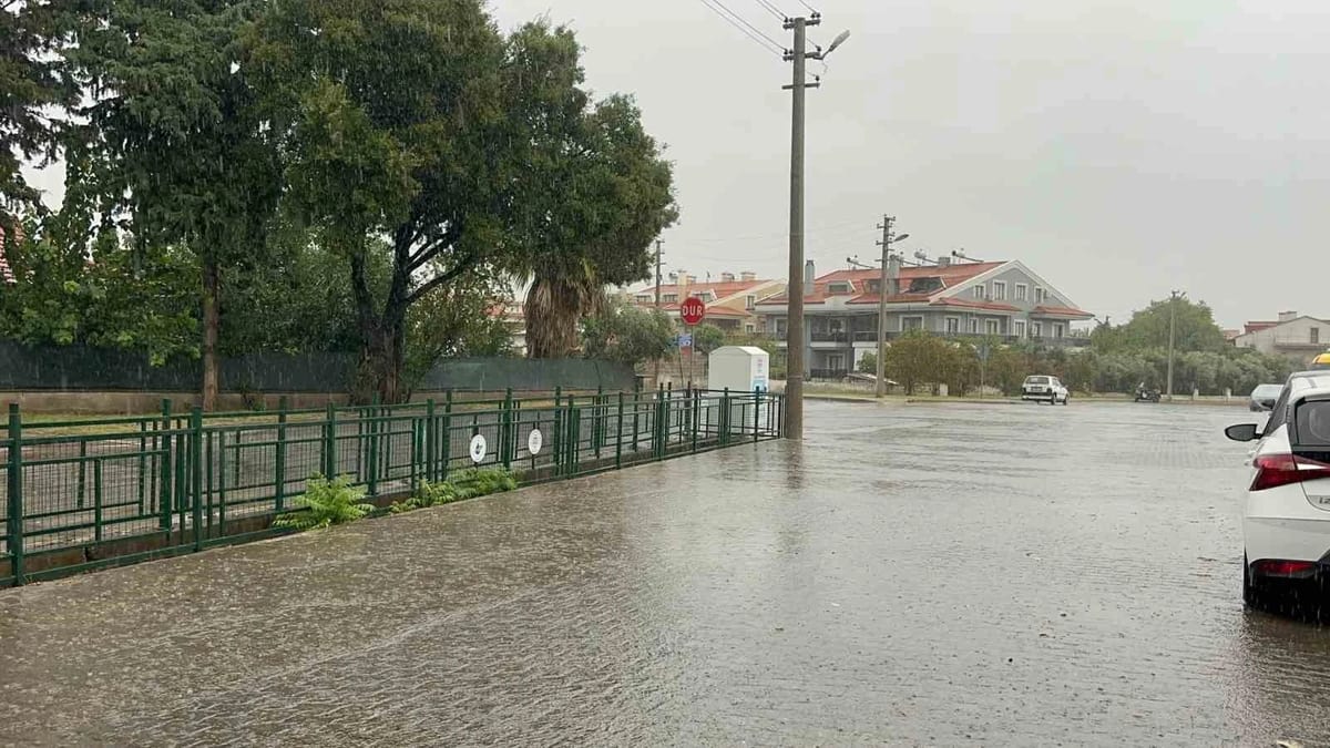 Güney Ege’de beklenen yağış başladı