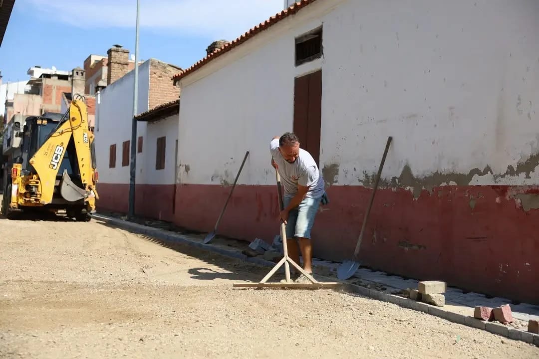 İncirliova’da yol çalışmaları hız kesmeden sürüyor