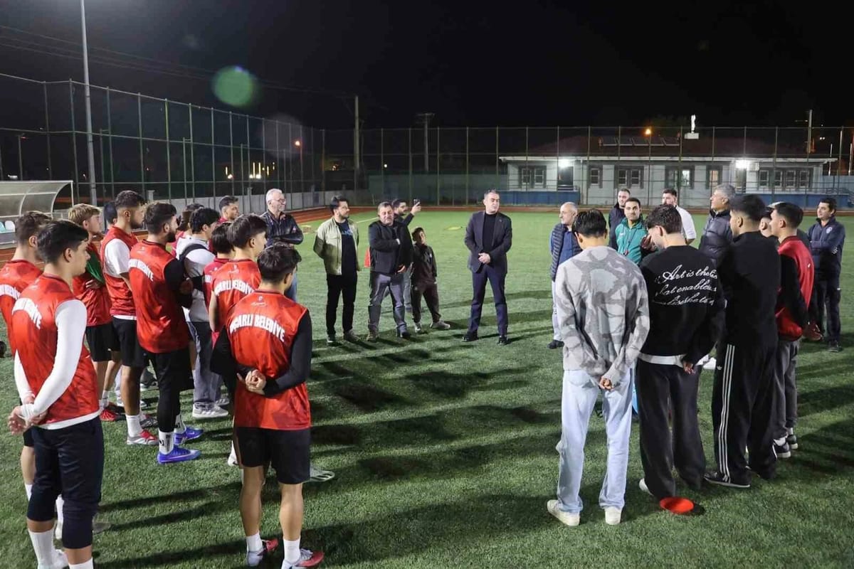 Kazanın ardından göreve dönen Arıcı’dan Koçarlı Belediyespor’a moral desteği