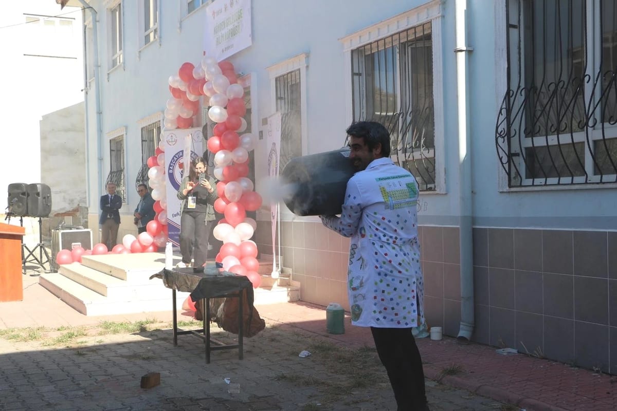 Köşk Başçayır Ortaokulu’nda Bilim Fuarı açılışı gerçekleşti