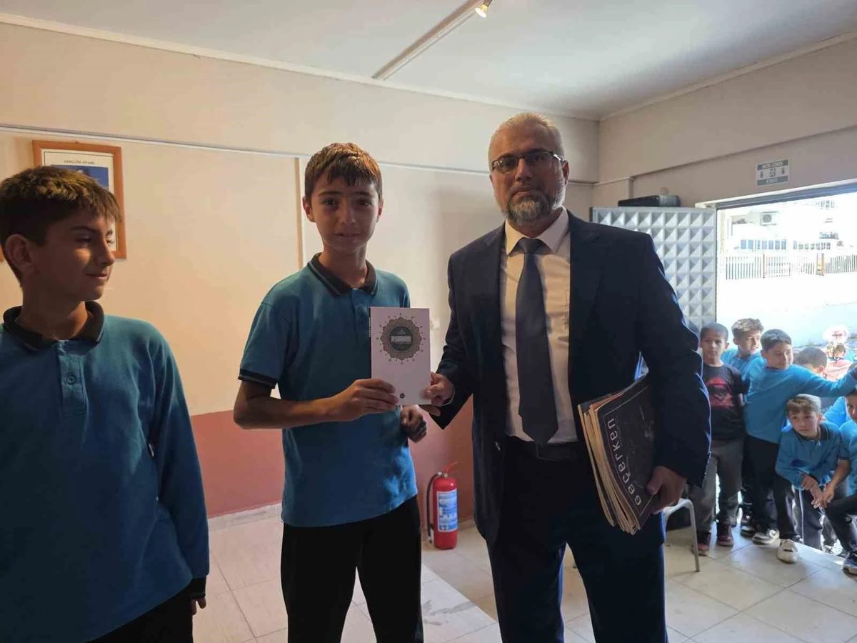 Köşk İlçe Müftüsü Dr. Nuri İlk, öğrencilere İslam bilim tarihini anlattı