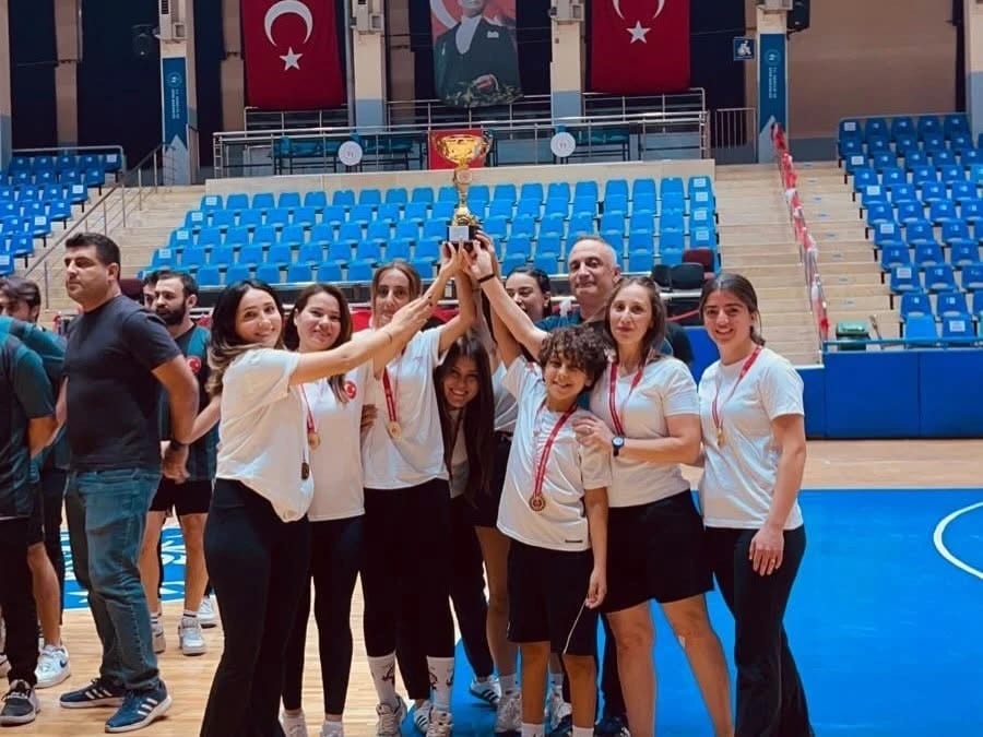 Köşk Kadın Futsal Takımı Bölge Finale Kaldı, Muğla'da Mücadele Edecek