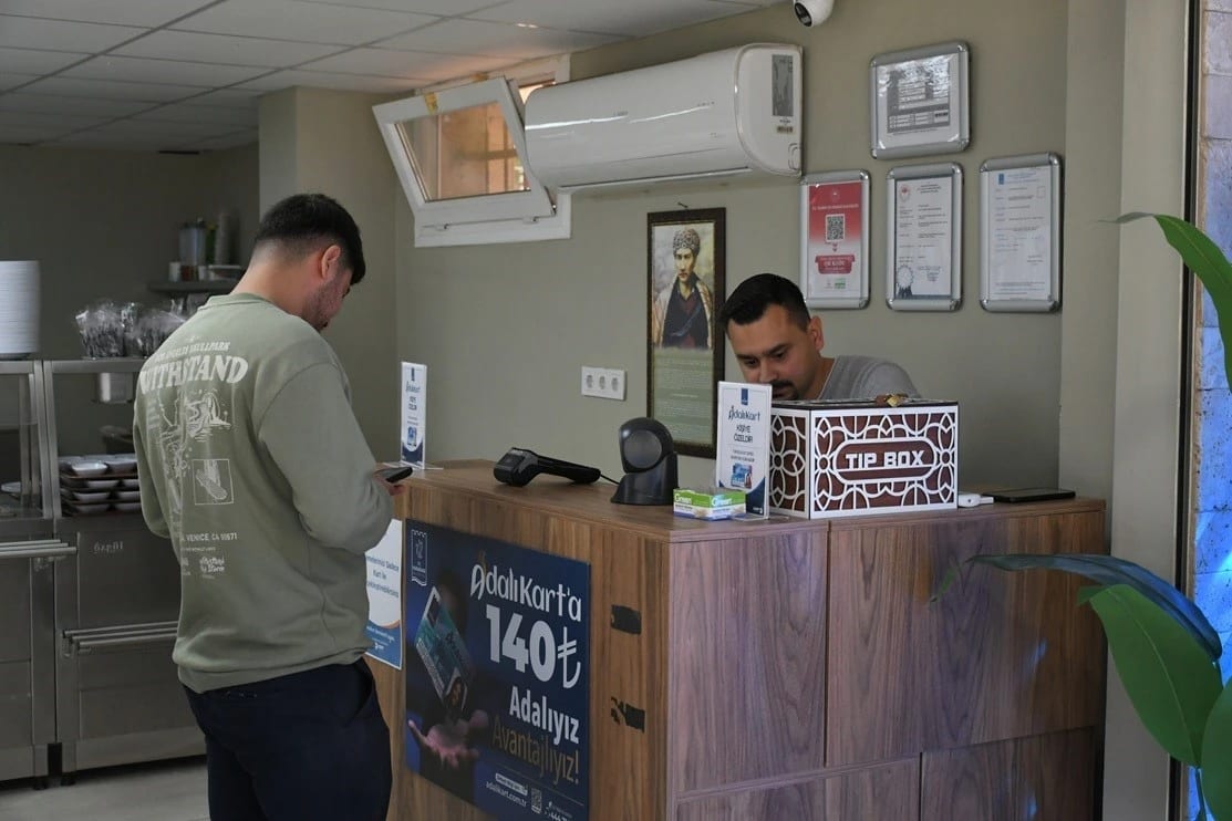 Kuşadası'nda Adalı Kart, Kent Lokantası satışlarının yüzde 92'sini oluşturdu