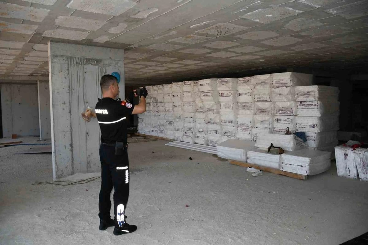 Kuşadası’nda inşaat yasağına uymayan firmalara 4 milyon lira ceza