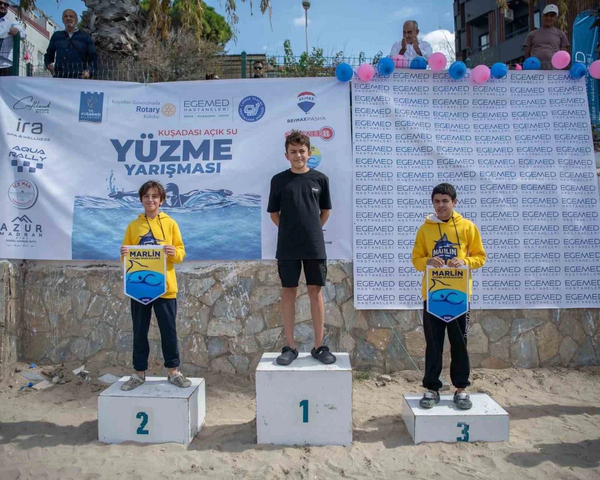Kuşadası’nda kulaçlar kız öğrencilerin eğitimi için atıldı