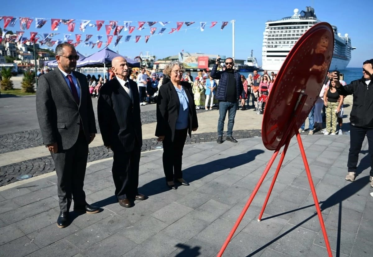 Kuşadası’nda Muhtarlar Günü kutlandı
