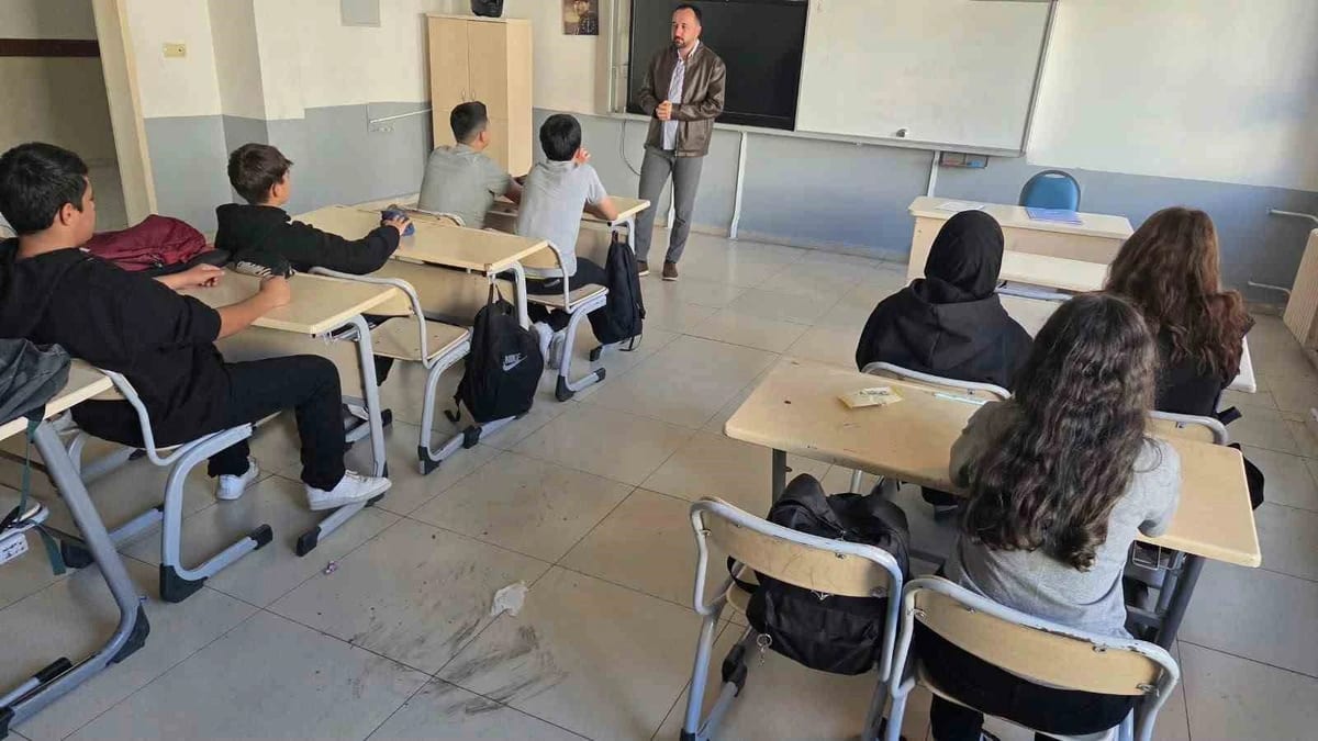 Kuyucak’ta öğrencilere milli ve manevi değerler anlatıldı