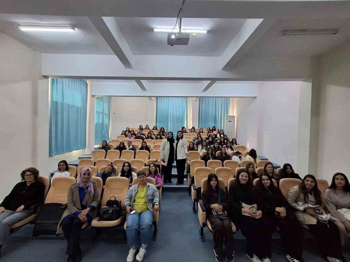 Liseli öğrenciler ADÜ’nün eğitim imkanlarını yerinde gördü