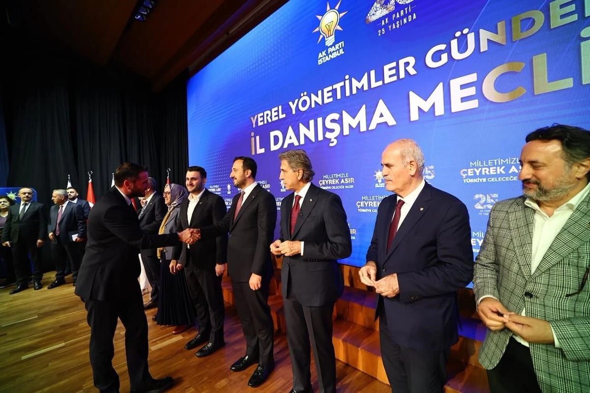 Muhalefet partilerinden 136 kişi AK Parti’ye katıldı