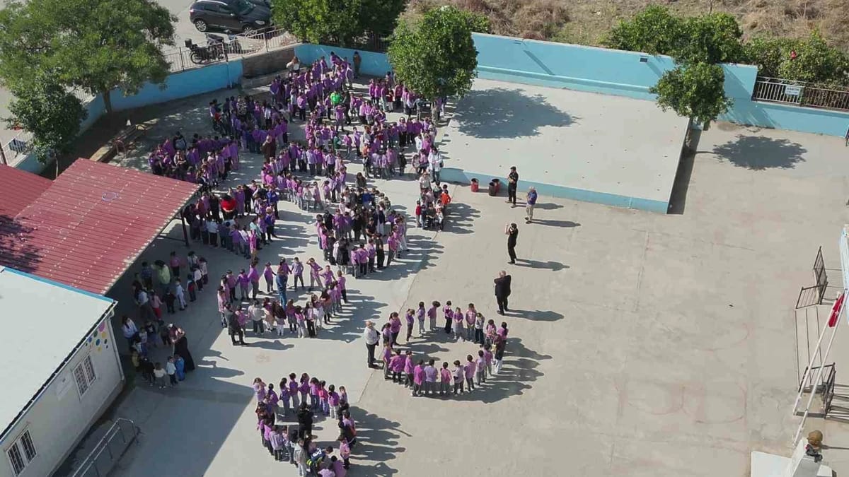 NAFAD ekibi, 13 Ekim kapsamında okullarda afet farkındalık eğitimi verdi