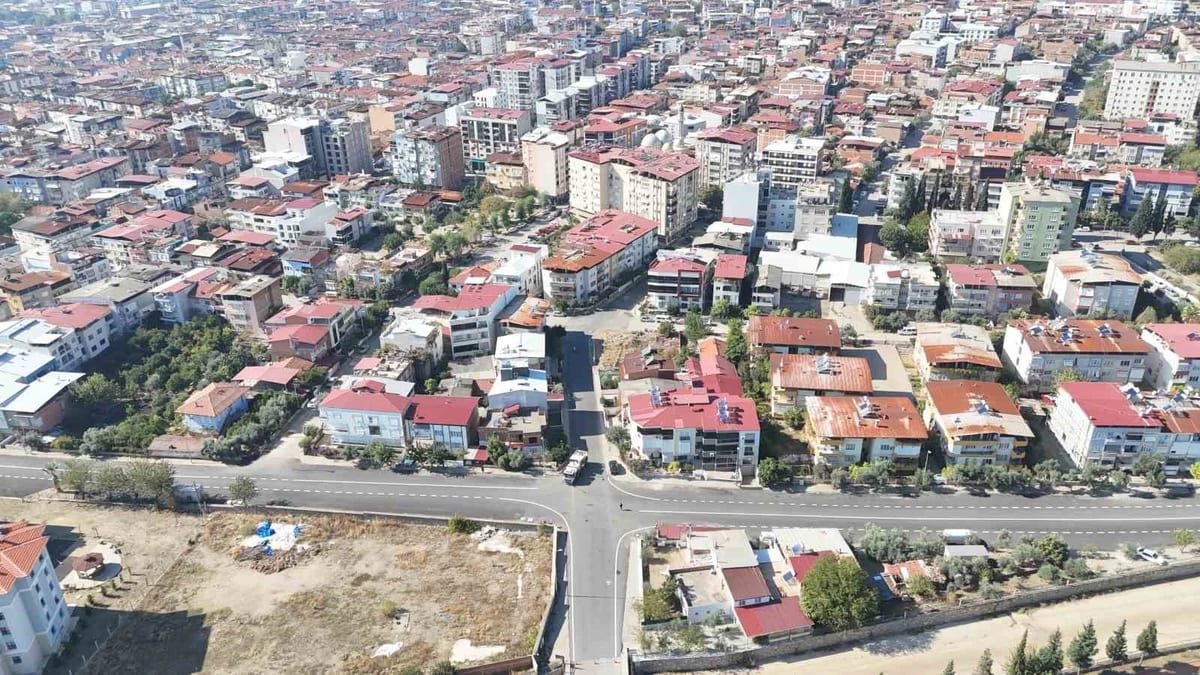 Nazilli Belediyesi 30 ayda 360 bin metrekareyi aşkın yolu yeniledi