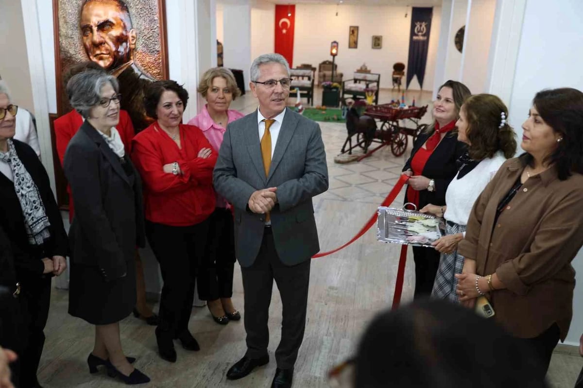 Nazilli Belediyesi kursiyerlerinin el sanatları sergisi 13 Kasım'a kadar açık