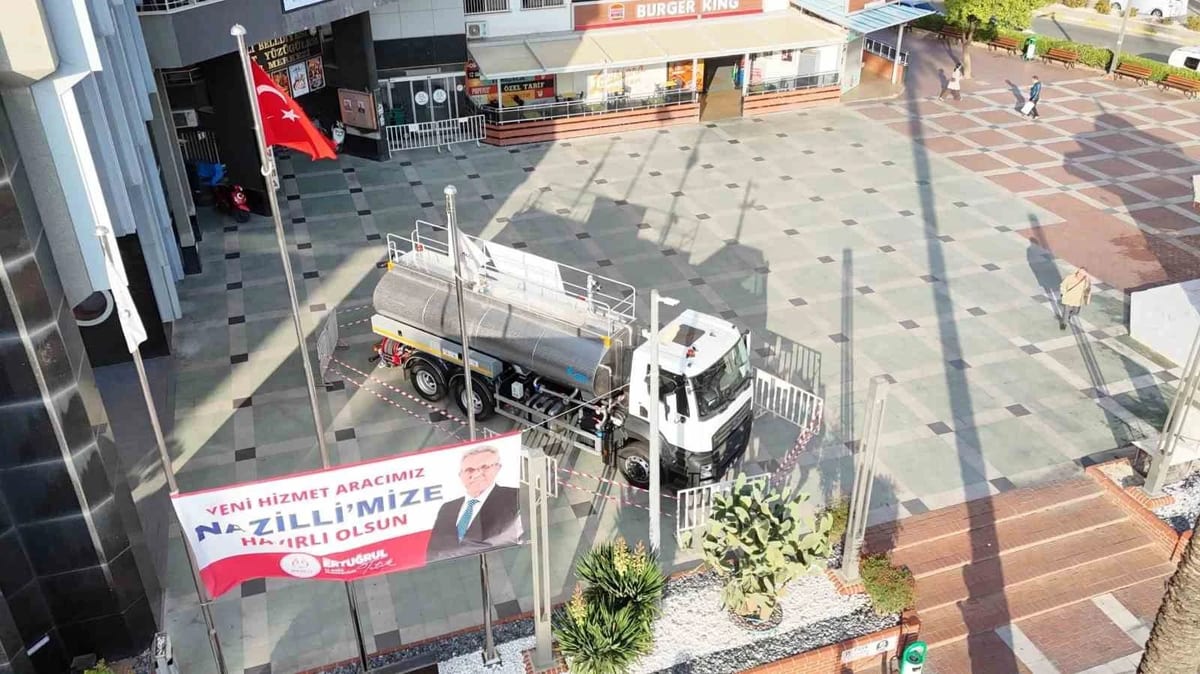 Nazilli Belediyesi öz kaynaklarla 32 aracına 13 ton su tankeri kattı