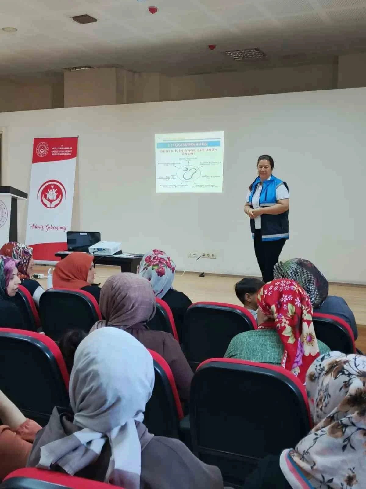 Nazilli’de anne adaylarına doğuma hazırlık eğitimi