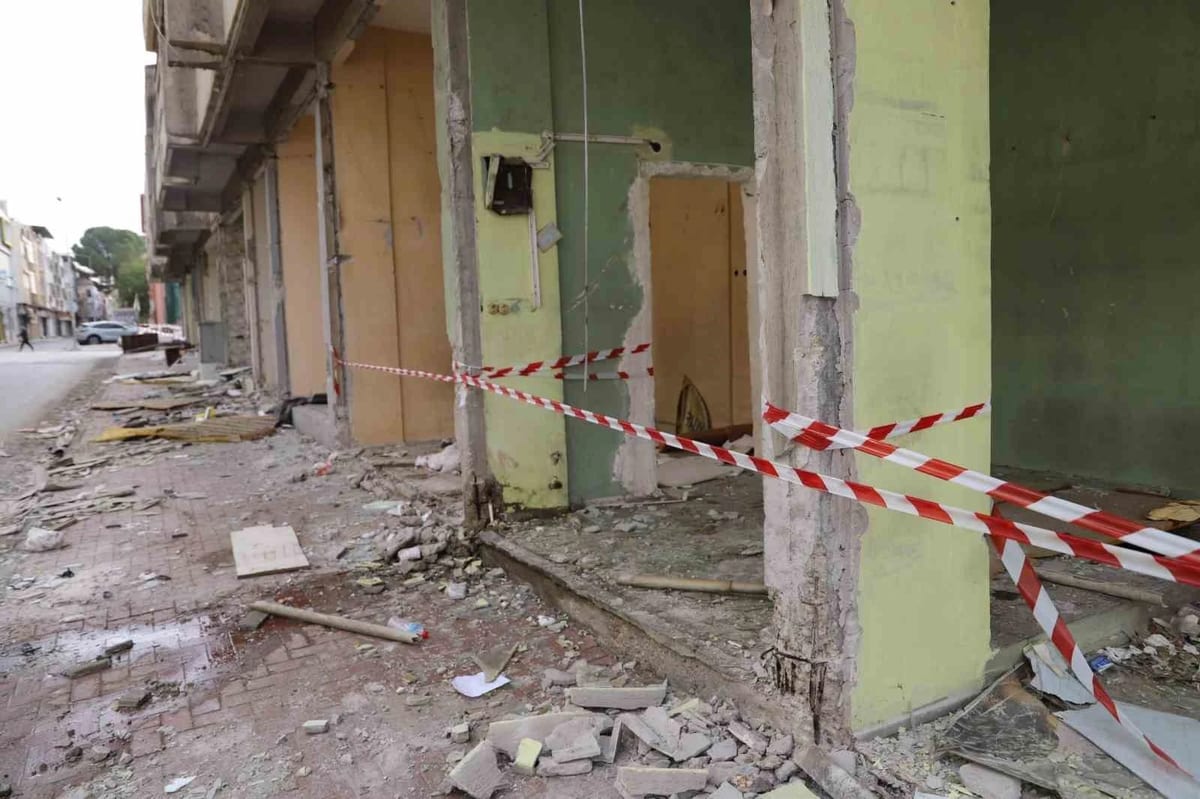 Nazilli’de yıkım öncesi pazar ve trafik düzenlemesi