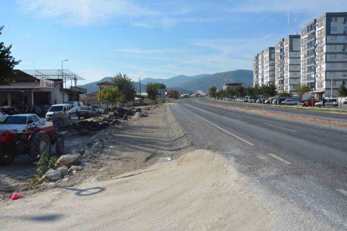 Ortaklar Sanayi esnafı kavşak istiyor