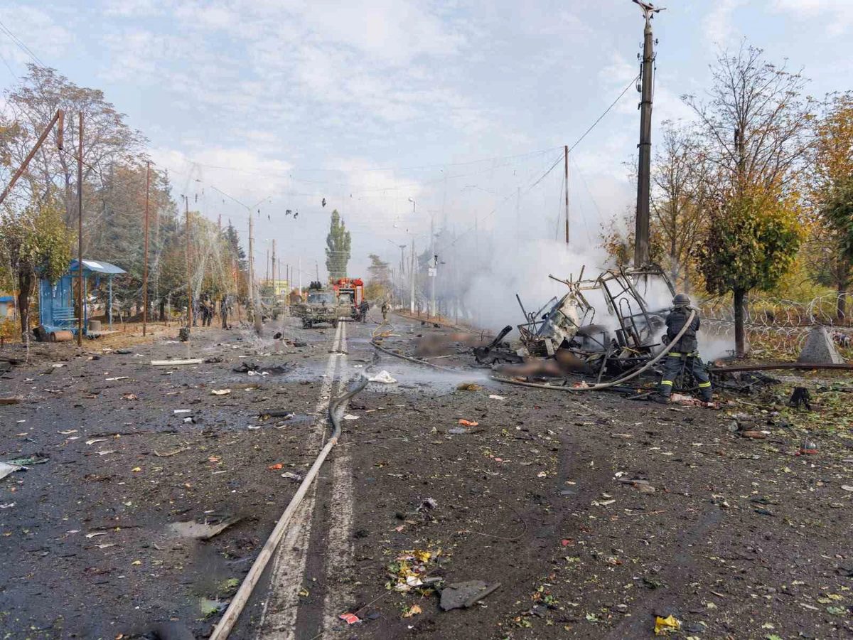 Rusya’nın Ukrayna’da otobüs durağına düzenlediği saldırıda can kaybı 33’e yükseldi