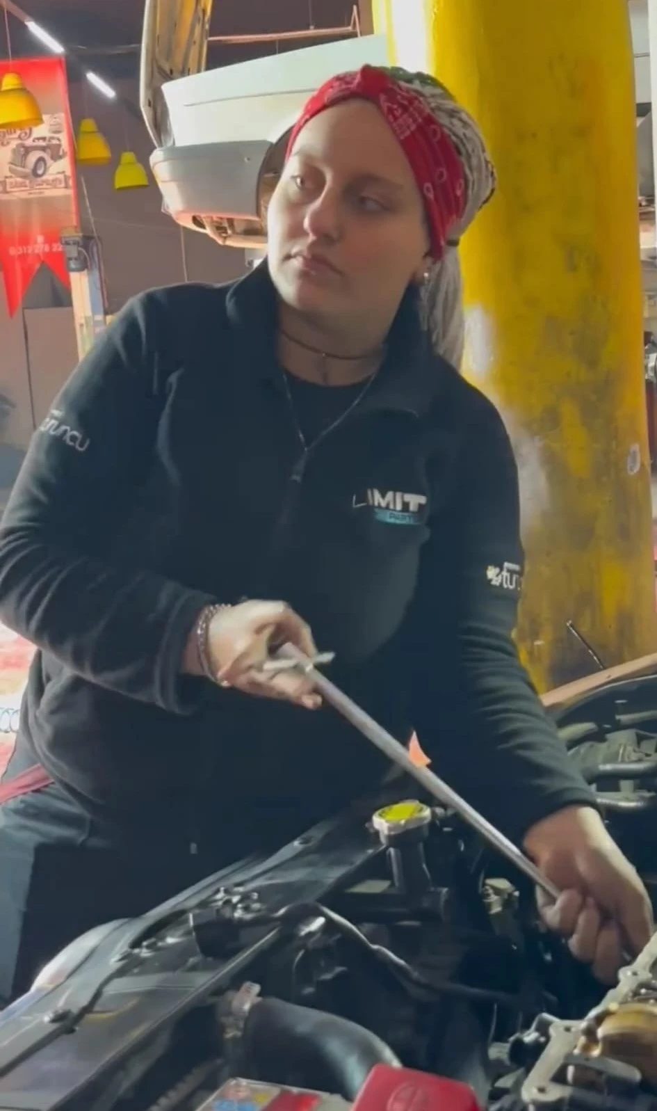 Sanayide çalışarak bir yılda 50 kilo verdi