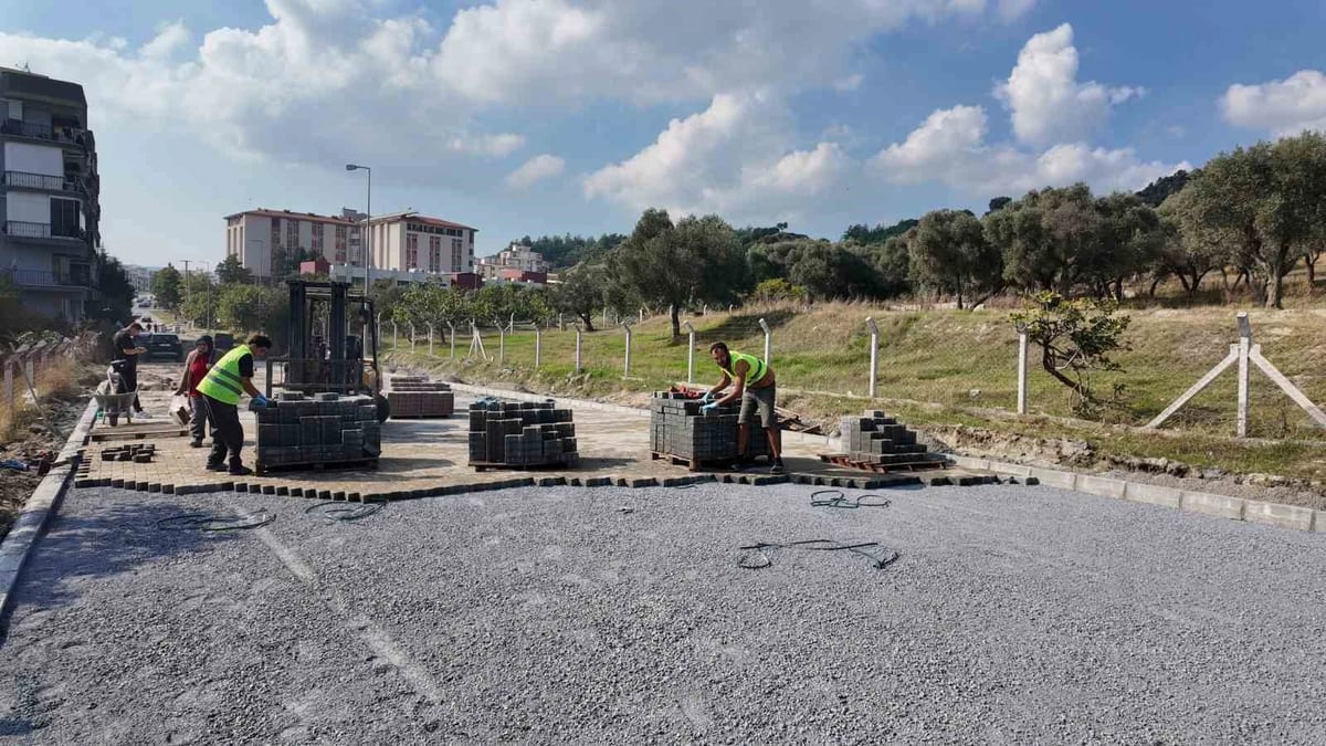 Söke Belediyesi dört bölgede parke ve bisiklet yolu çalışmalarını sürdürüyor