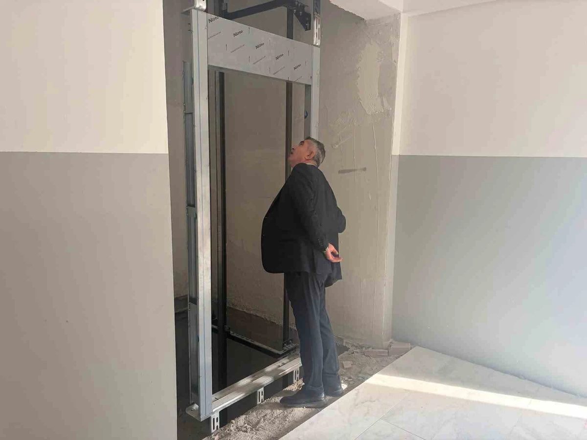 Söke’de meslek lisesinde güçlendirme çalışmaları sürüyor