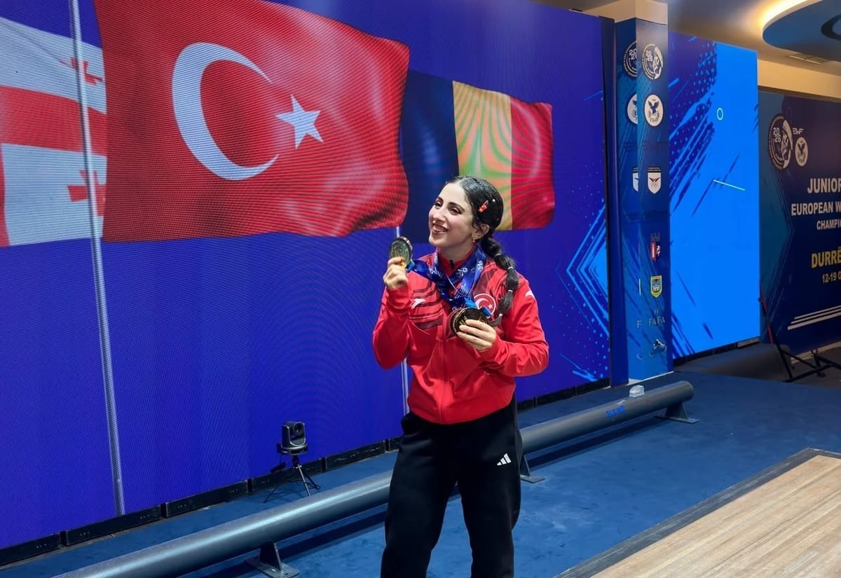 Tarsuslu milli halterci 2 Avrupa rekoruyla şampiyon oldu