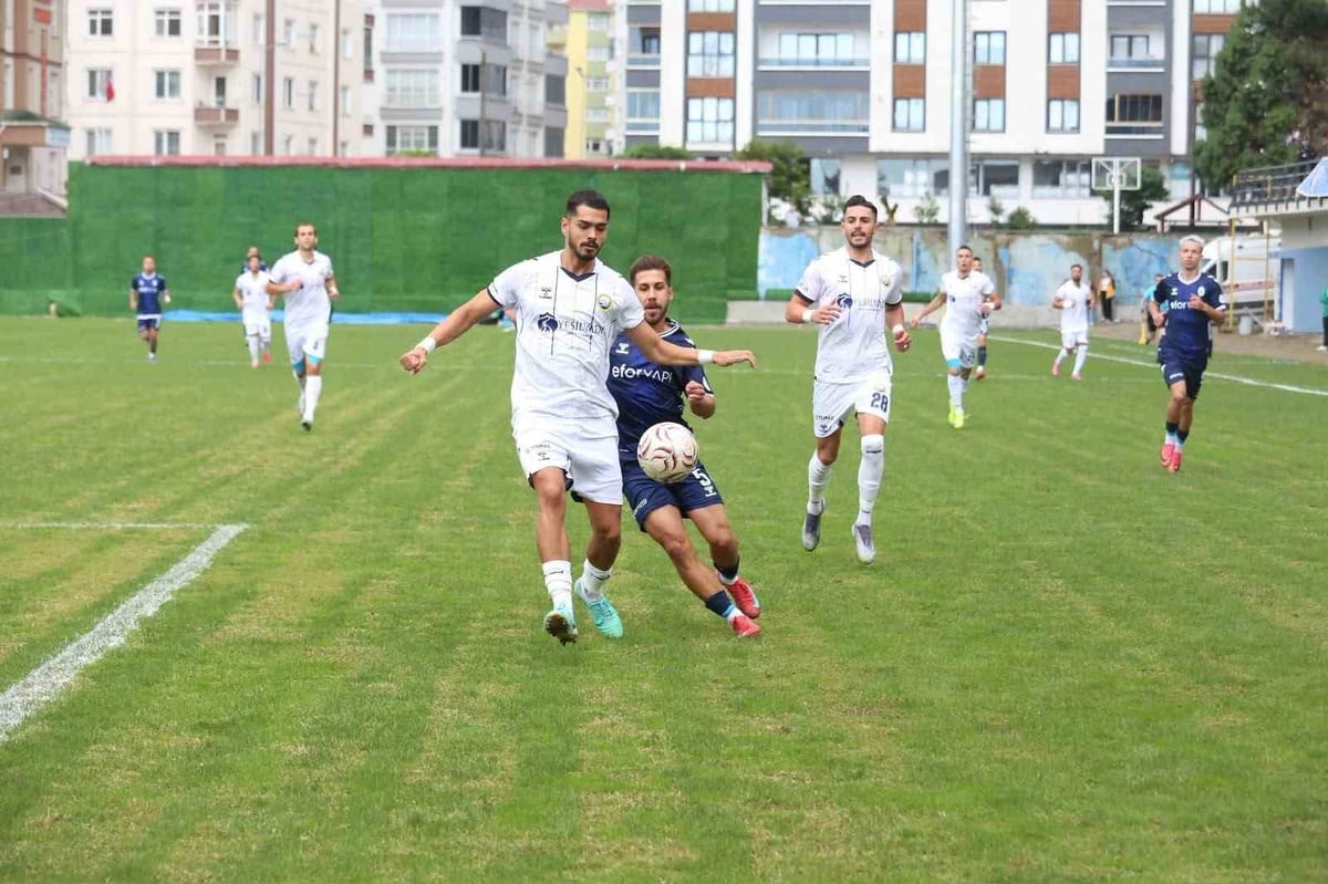 TFF 3. Lig: Pazarspor: 3 - Küçükçekmece Sinopspor: 1