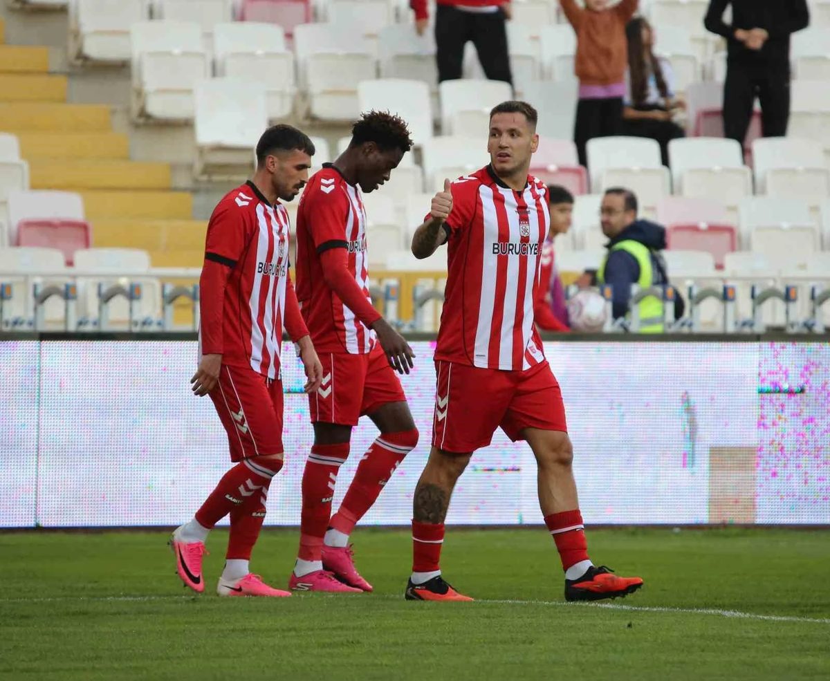 Trendyol 1. Lig: Sivasspor: 4 - Pendikspor: 1