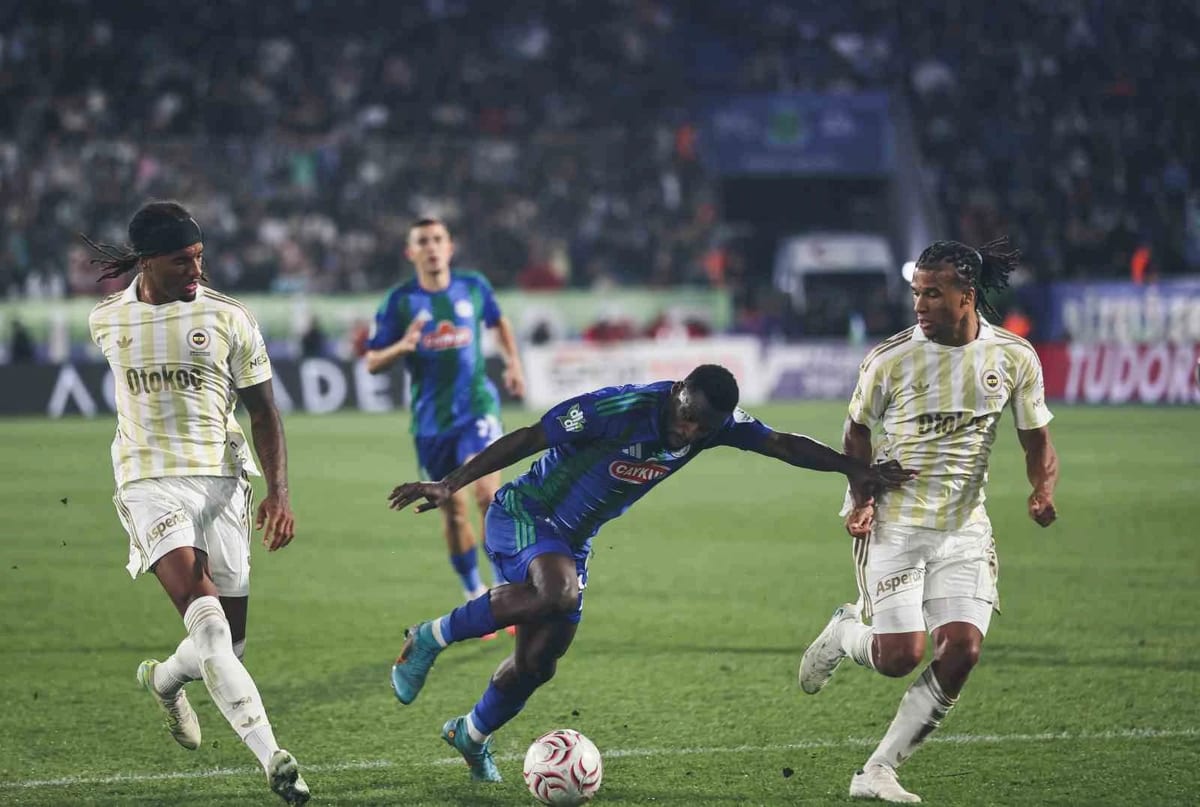 Trendyol Süper Lig: Çaykur Rizespor: 0 - Fenerbahçe: 3 (Maç sonucu)