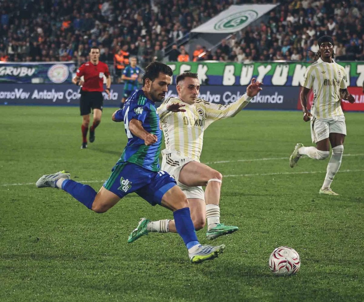 Trendyol Süper Lig: Çaykur Rizespor: 0 - Fenerbahçe: 3 (Maç sonucu)