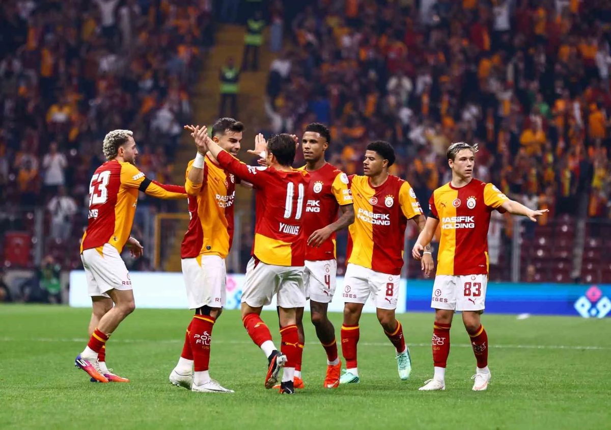Trendyol Süper Lig: Galatasaray: 1 - Kasımpaşa: 0 (İlk yarı)