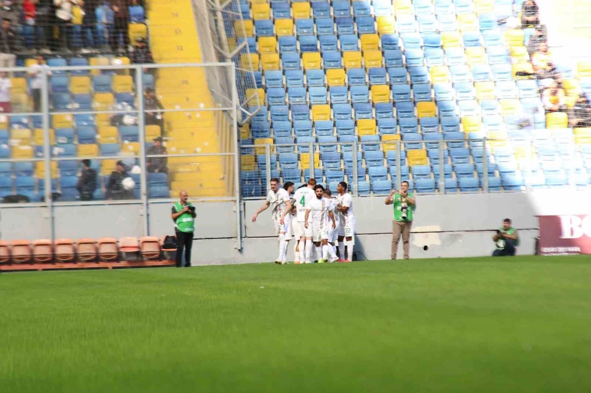 Trendyol Süper Lig: Gençlerbirliği: 0 - Amed Sportif Faaliyetler: 1 (İlk yarı)