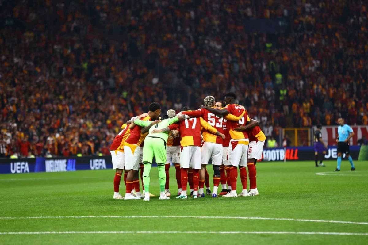 UEFA Şampiyonlar Ligi: Galatasaray: 0 - Barcelona: 0 (Maç devam ediyor)