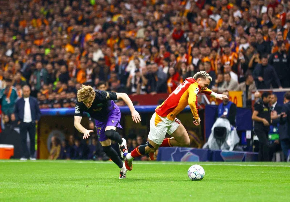 UEFA Şampiyonlar Ligi: Galatasaray: 0 - Barcelona: 0 (Maç devam ediyor)