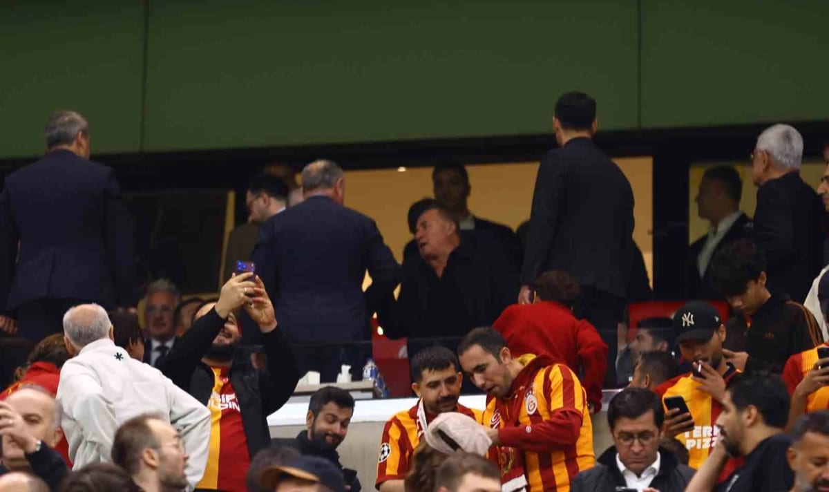 UEFA Şampiyonlar Ligi: Galatasaray: 0 - Barcelona: 0 (Maç devam ediyor)