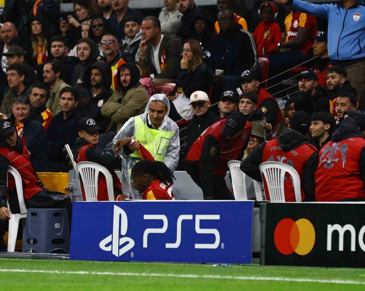 UEFA Şampiyonlar Ligi: Galatasaray: 1 - Barcelona: 4 (Maç sonucu)