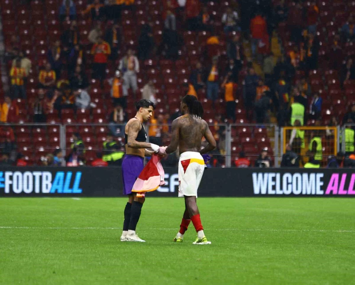 UEFA Şampiyonlar Ligi: Galatasaray: 1 - Barcelona: 4 (Maç sonucu)